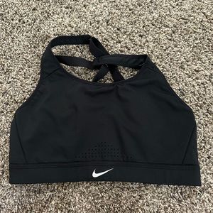 Nike high impact adjustable sports bra